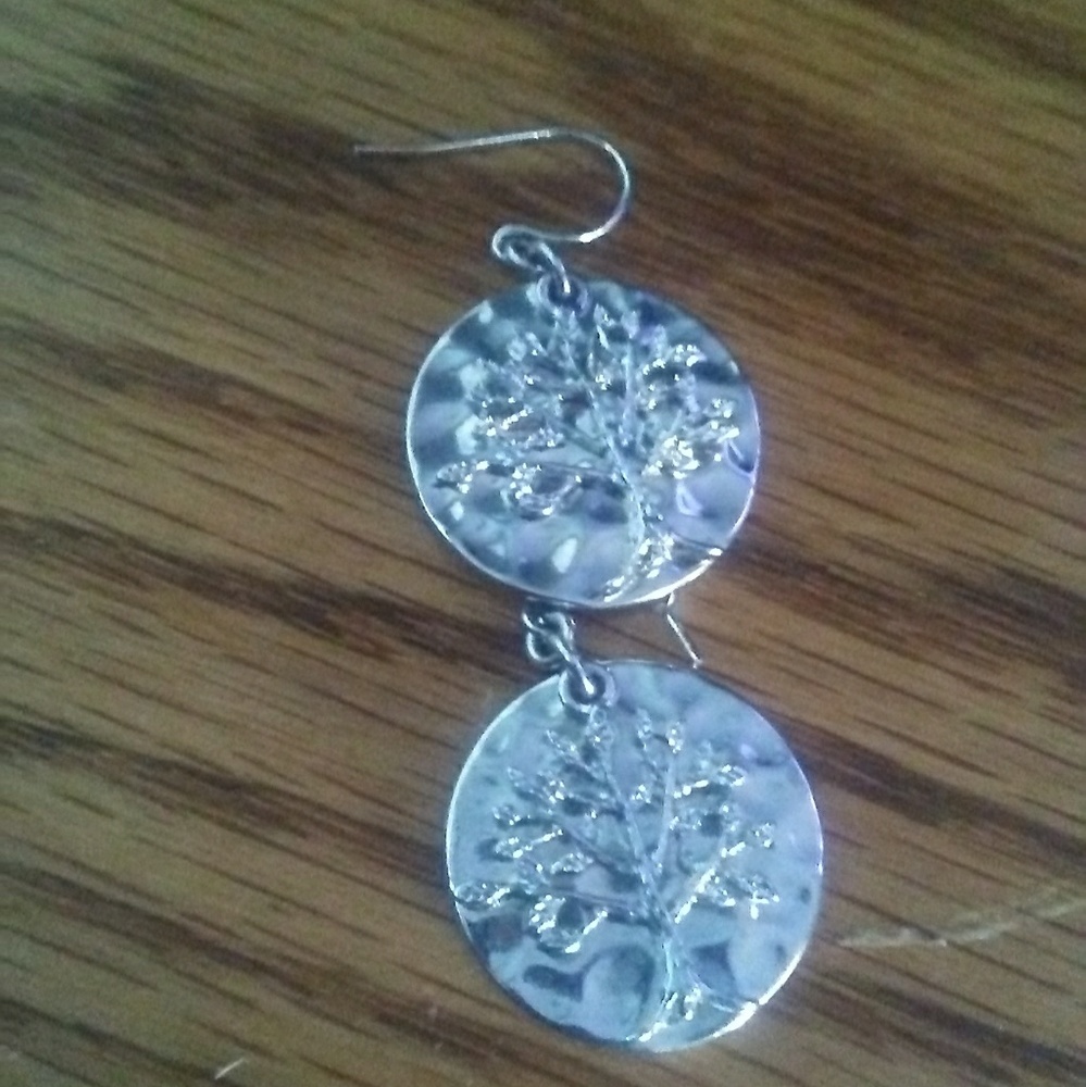 Ear rings